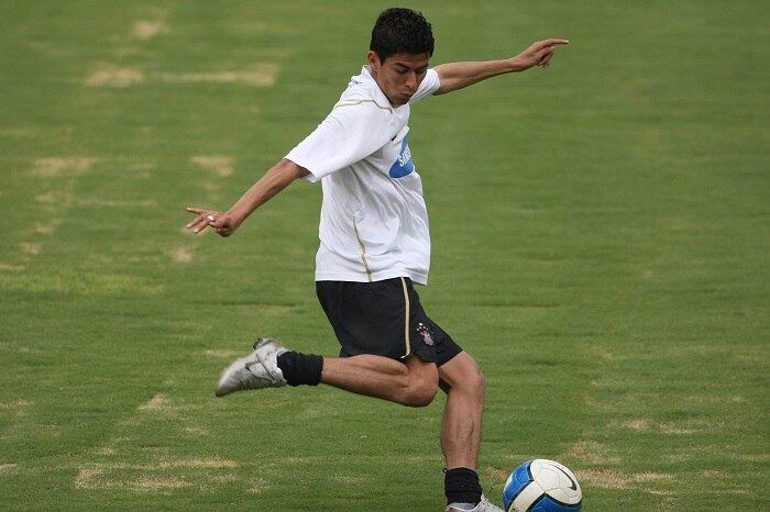 Outro gringo que chegou ao Corinthians por meio do DVD foi o boliviano Arce...