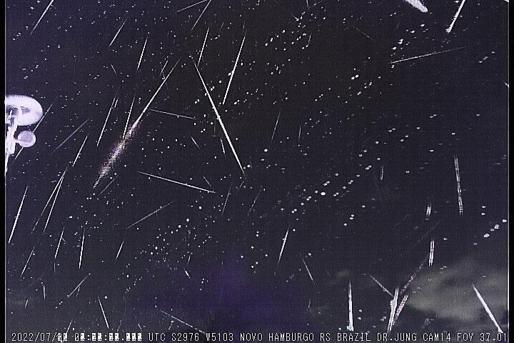 Chuva de meteoros é registrada em Nova Hamburgo, no Rio Grande do Sul