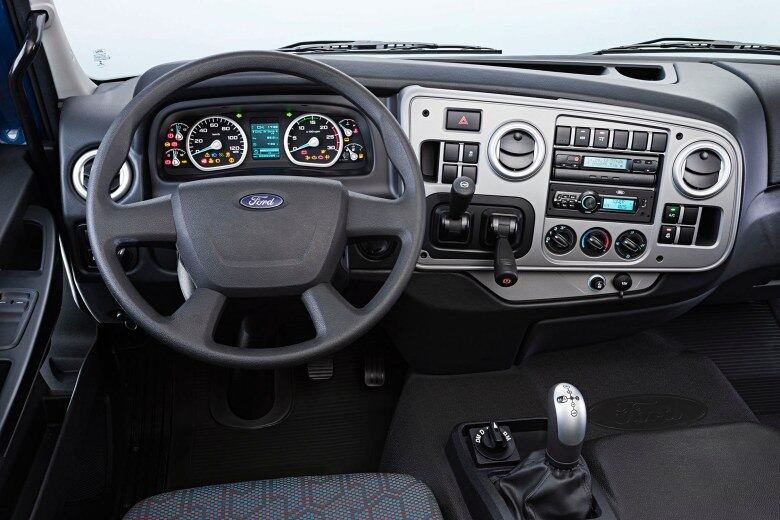 O conforto e o interior dos caminhões realmente lembram os de carros de passeio, com destaque para os baixos níveis de ruído e trepidação

Saiba tudo sobre carros! Acesse www.r7.com/carros
