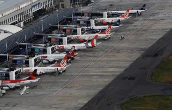 Mais de 100 milhões de pessoas viajaram de avião em 2017