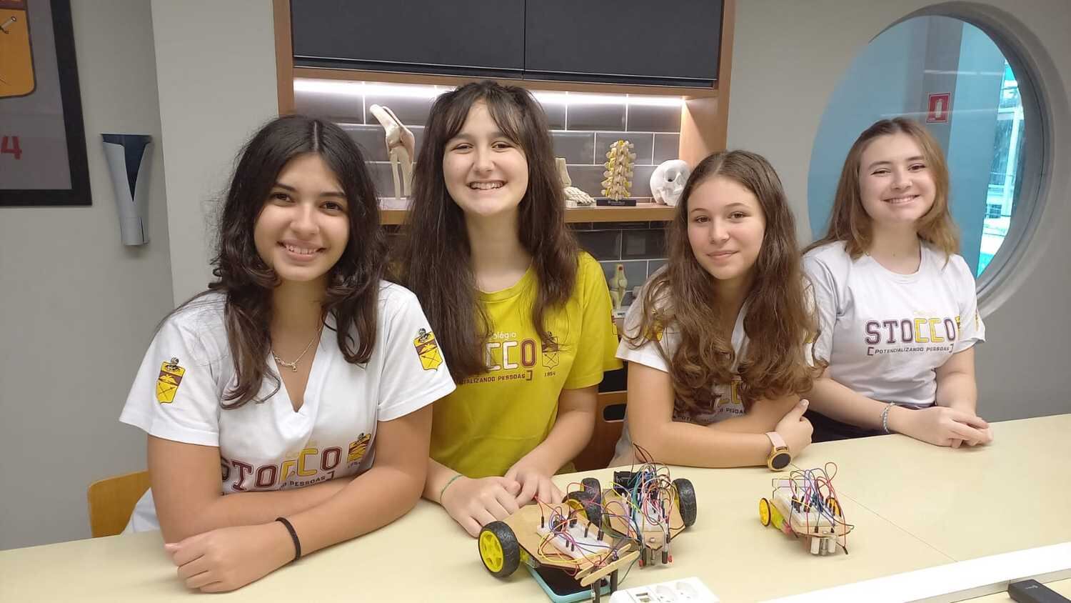 Lívia, Tarsila, Gabriela e Rafaela (da esq. para a dir.) levaram medalha de prata na OBR