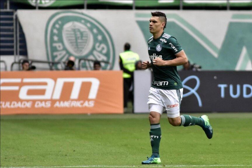 Um dos grandes jogadores da Portuguesa, Moisés continua a comprovar sua qualidade. Neste ano, ele se sagrou campeão brasileiro com a camisa do Palmeiras (Foto: Eduardo Carmim/Photo Premium)