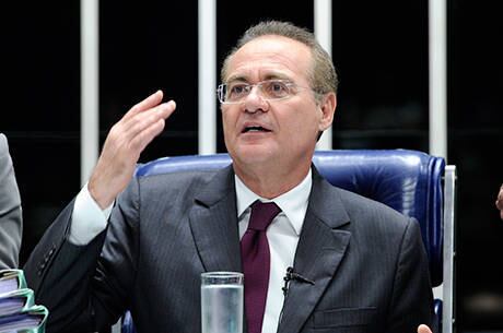 Renan Calheiros vem trabalhando para protelar instalação da CPI
