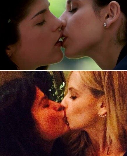 As atrizes Selma Blair e Sarah Michelle Gellar recriaram o famoso beijo que deu o que falar na época do filme e publicaram nas redes sociais