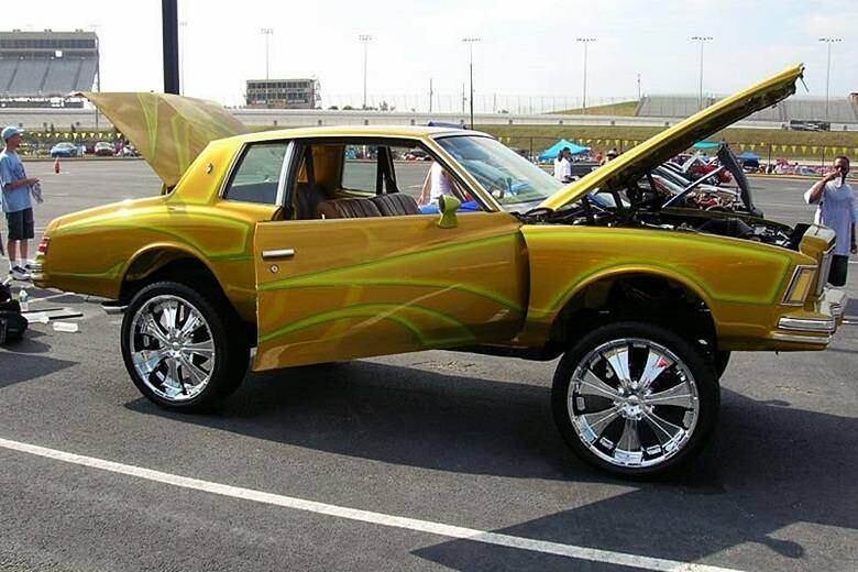 Não basta uma cor chamativa, tem que ter rodão e tem que pular