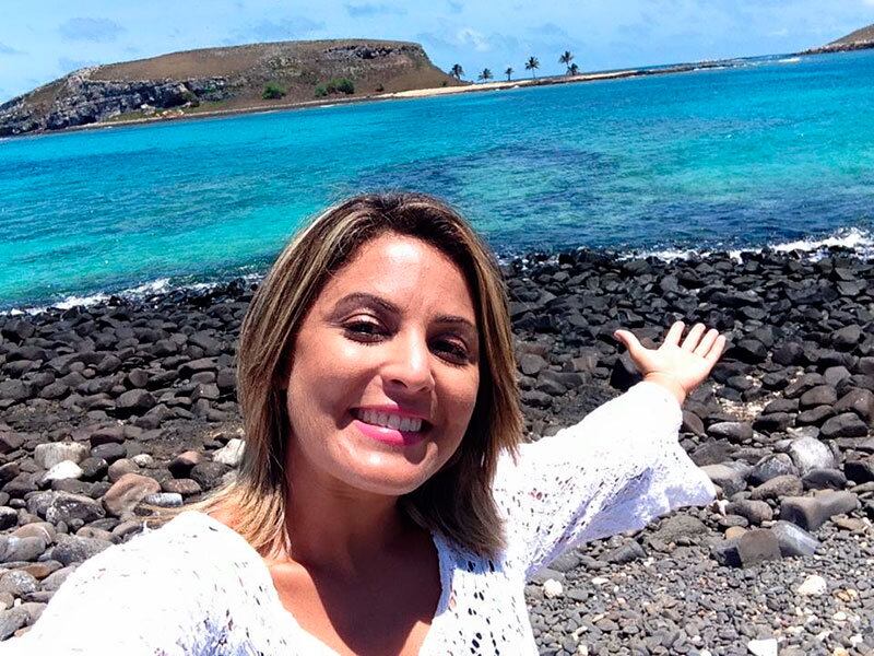 Apresentadora Ana Paula Farias comanda a expedição que explora os recifes de Guaratibas, em Prado