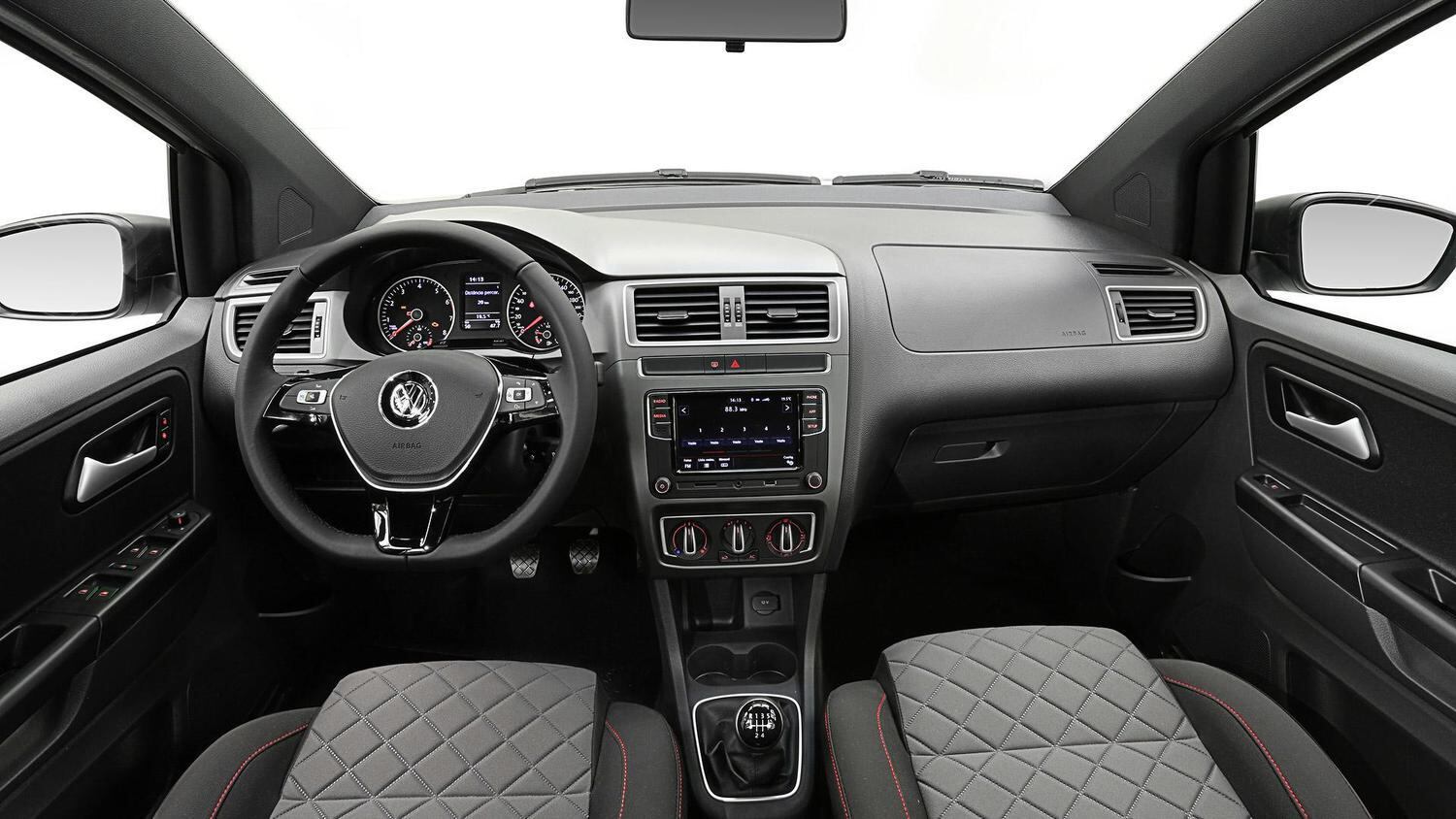 Para a linha 2021 o Fox não recebeu alterações visuais e sob o capô o propulsor ainda é o mesmo 1.6 MSi