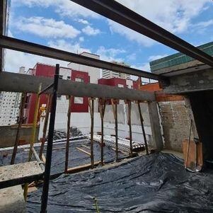 Área do apartamento em obra de França