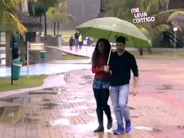 Durante a estadia no resort, os dois curtiram massagem relaxante

+ Vídeo: Jorginho e Tainara se reencontram e curtem um dia romântico

+ Siga o Me Leva Contigo no Twitter

+ Curta o Me Leva Contigo no Facebook
