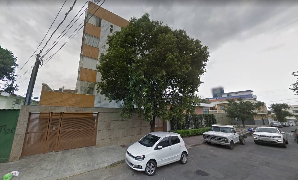 Crime teria acontecido na portaria do prédio