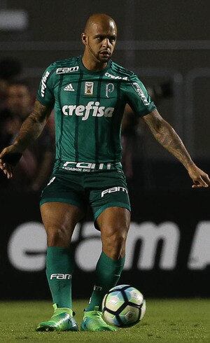 Felipe Melo foi afastado do Palmeiras pelo técnico Cuca
