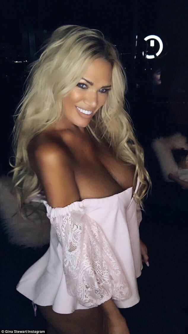 "É sério, não tenho grandes segredos. Não estou competindo para ganhar atenção. Todos envelhecem lindos", afirmou ela em entrevista ao Daily Mail Austrália