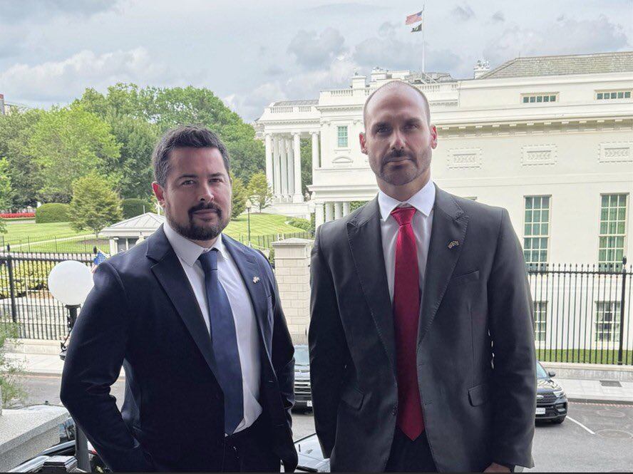 Paulo Figueiredo e Eduardo Bolsonaro