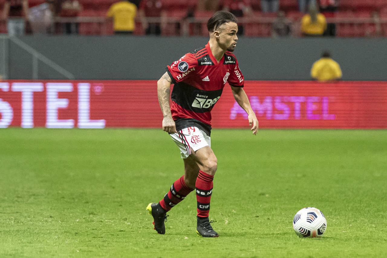 Michael - Atacante de 25 anos que se destacou no Flamengo após ter uma temporada anterior ruim no clube