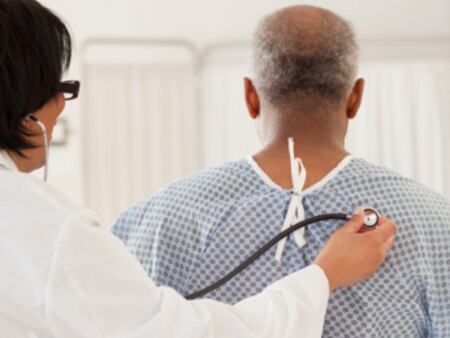 38 planos de saúde de 14 operadoras tiveram sua comercialização suspensa pela ANS