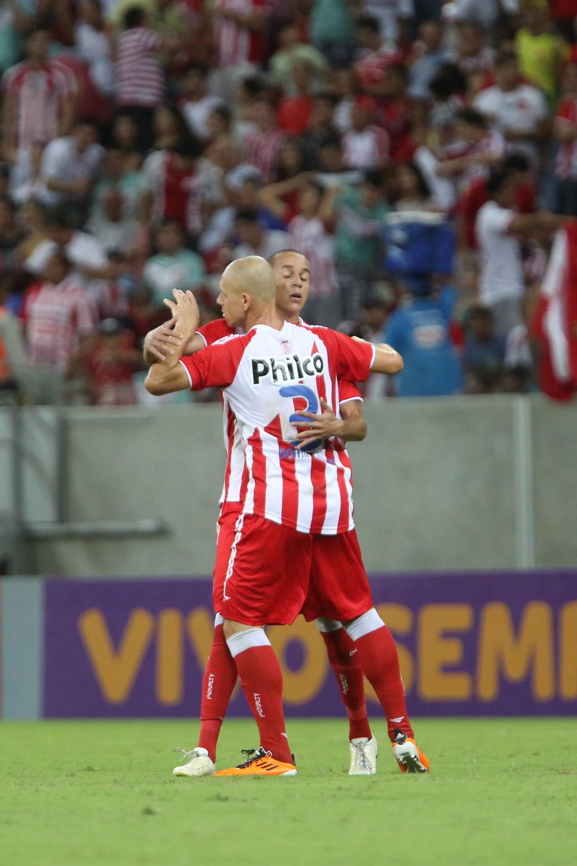 O Náutico, lanterna do Brasileirão e já rebaixado, está em 21º lugar. O clube pernambucano obteve uma receita de R$ 40 milhões e possui uma dívida líquida de R$ 3 milhões