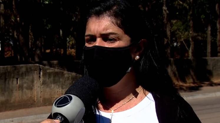 "Nós não queremos acusá-lo de algo que ele não fez, mas se não responder fica difícil", disse Sara Machado, mãe de Tânia. Ela está tentado contato com o borracheiro, mas não tem tido sucesso