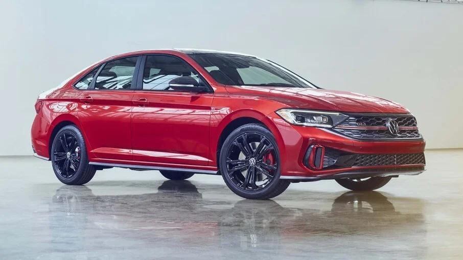 O Volkswagen Jetta chegou à linha 2022 nos EUA com visual parrudo e com novos itens de série