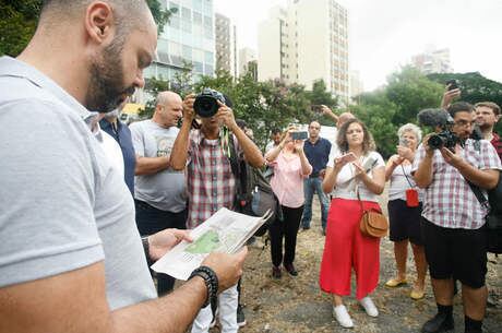 Bruno Covas assinou o termo de posse do terreno