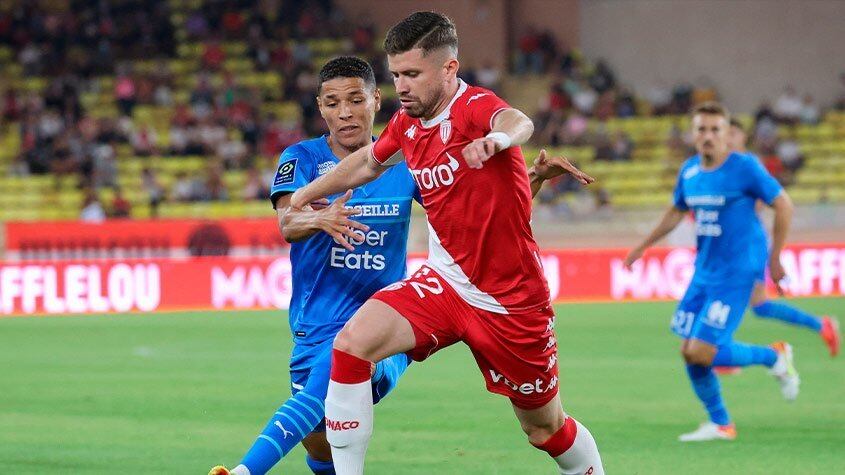 ESQUENTOU - O lateral-esquerdo Caio Henrique, do Monaco, concedeu entrevista exclusiva ao LANCE!, e não descartou aceitar uma convocação para a seleção espanhola, que já fez uma sondagem pelo jogador.
