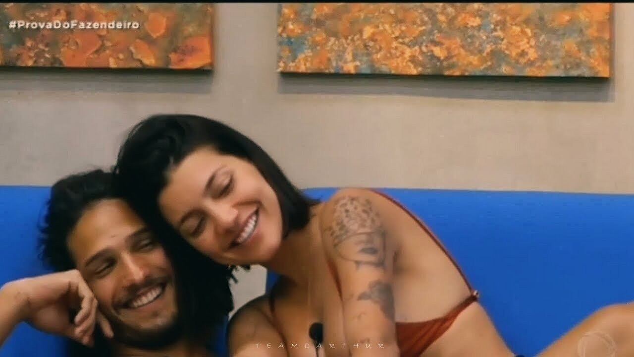 Embora o felizardo tenha sido o último, ela chegou a falar para o cantor marombeiro que o faria se apaixonar. Leo, no entanto, deixou claro que não ficaria com Gabi por conta do comportamento da peoa