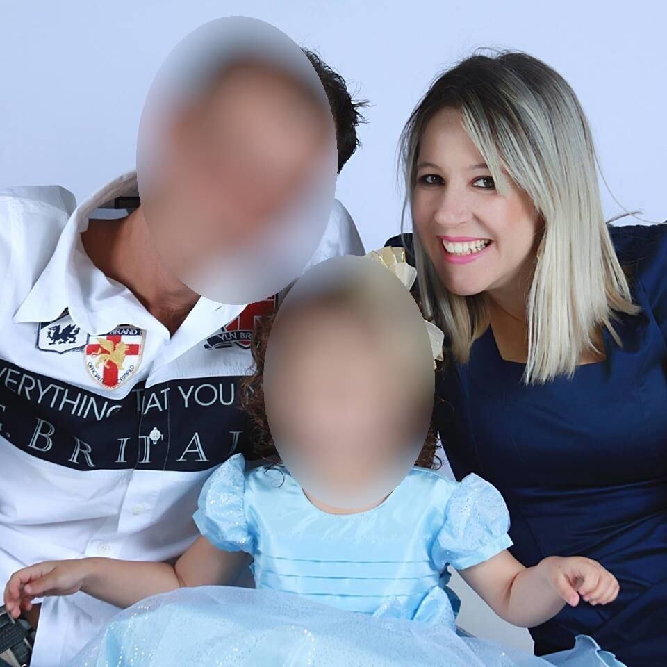 A jovem
estava desaparecida desde o último dia 14. Familiares e amigos não conseguiam
entender o sumiço, já que ela não havia relatado estar sofrendo nenhum
tipo de ameaça