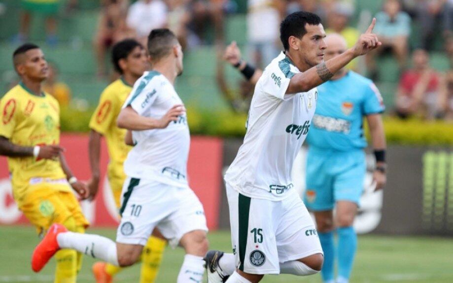 PALMEIRAS - Faltam dois pontos em duas rodadas - Atual líder do Grupo B do Campeonato Paulista, com 19 pontos, e dono da terceira melhor campanha da competição, o time do técnico Luiz Felipe Scolari tem cinco pontos de vantagem sobre o terceiro colocado da chave, e se garante nas quartas de final se não perder do São Paulo, no sábado, no Pacaembu, e da Ponte Preta, no dia 20, no Allianz Parque