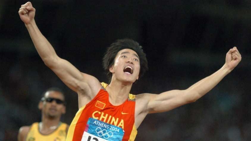 A prova dos 110 metros com barreiras tem como recordista olímpico o chinês Liu Xiang. Nos Jogos de 2008, ocorridos em Pequim, no seu país natal, o atleta obteve a marca histórica de 12s91.