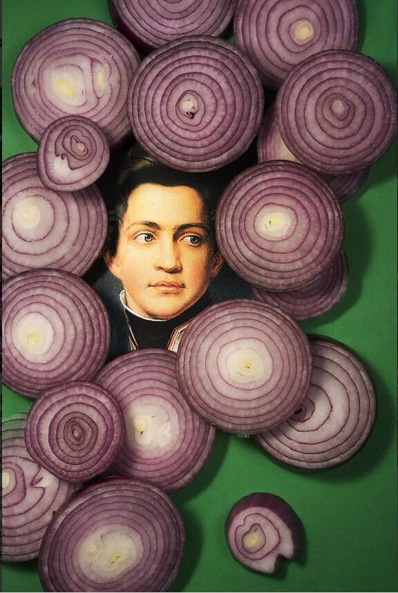 Ao justapor objetos inesperados, a intenção dele é criar uma situação de
ambiguidade e chamar a atenção das pessoas para a fotografia