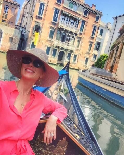Ludmila Dayer realizou o sonho de conhecer Veneza, na Itália. O destino foi uma indicação dada pela amiga, a atriz Thais Fersoza