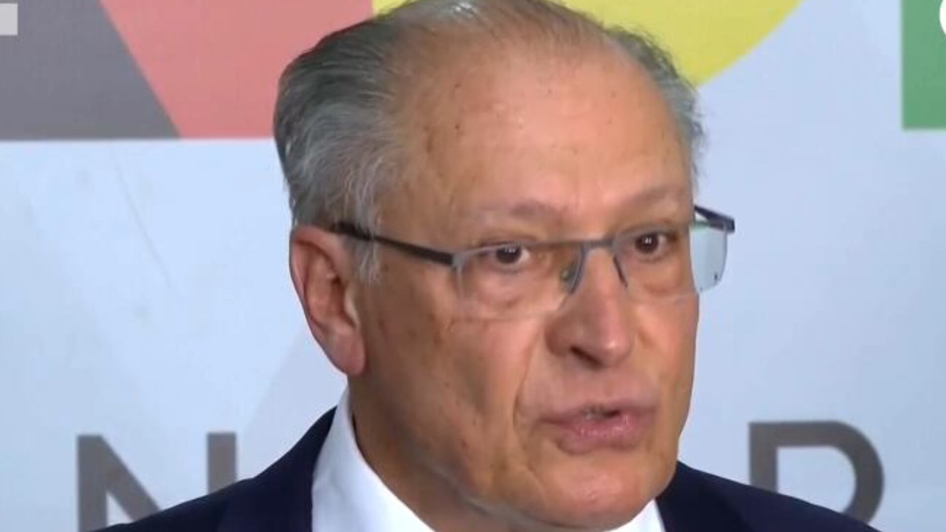 Alckmin fala sobre negociações de tarifas com os EUA: 'Cobramos uma resposta'; veja