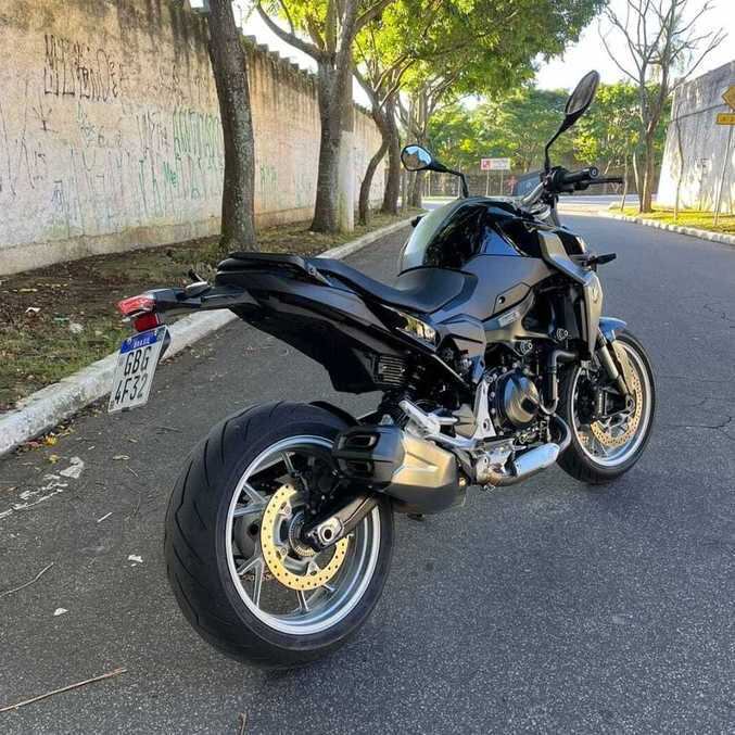 Montada em Manaus/AM, a F900 traz a estrutura baseada na linha F750/850