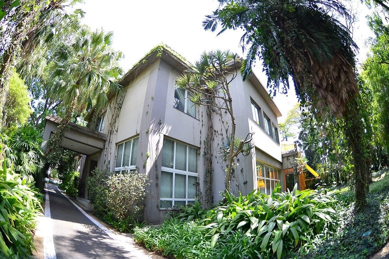 E aí? Você estaria disposto a desembolsar R$ 42 milhões para viver nesta mansão?