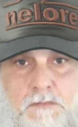 Paulo Cupertino de barba e boné. Testemunhas disseram que ele era chamado de Papai Noel, por sua personalidade dócil