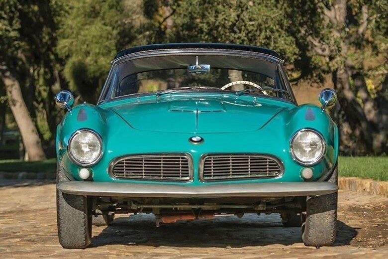 O modelo tem apenas 73 mil quilômetros rodados, o que muito pouco, se considerarmos que ele tem seis décadas 