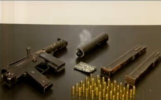 O jovem estava com a arma, dois carregadores e 39 cartuchos