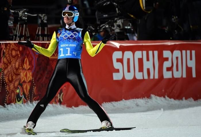 O alemão Severin Freund parecia saber que seu salto renderia uma boa pontuação à equipe alemã de salto com esqui. Com grande atuação, o atleta ajudou os alemães a conquistar mais uma medalha de ouro nos Jogos de Inverno