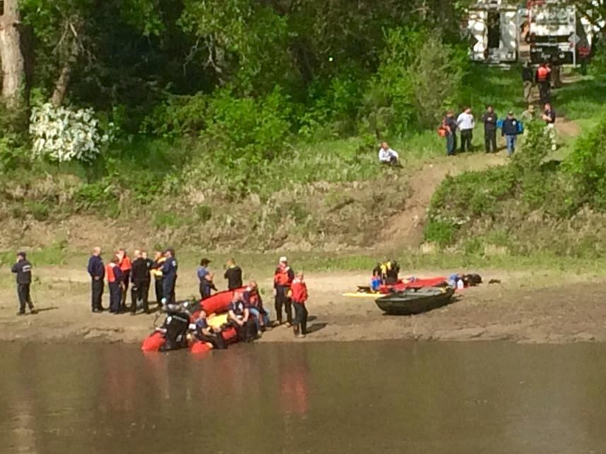 Ele assassinou a mãe e ainda sequestrou o irmão dele, de apenas 18 meses

Veja outros crimes trágicos diretamente na sua timeline, curtindo a página oficial do Hora 7 no Facebook
