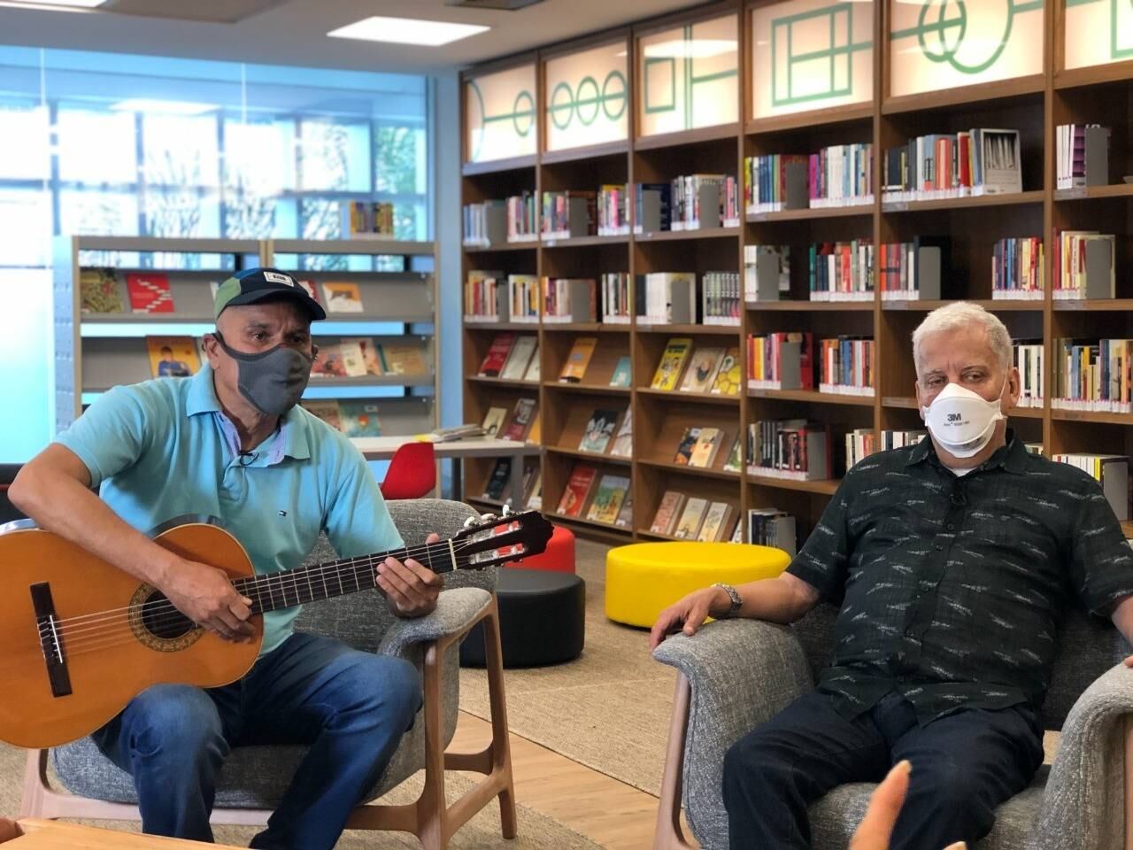 Márcio Borges (direita) e o irmão mais novo, Telo Borges (esquerda) falaram sobre a ligação da família com o meio musical
