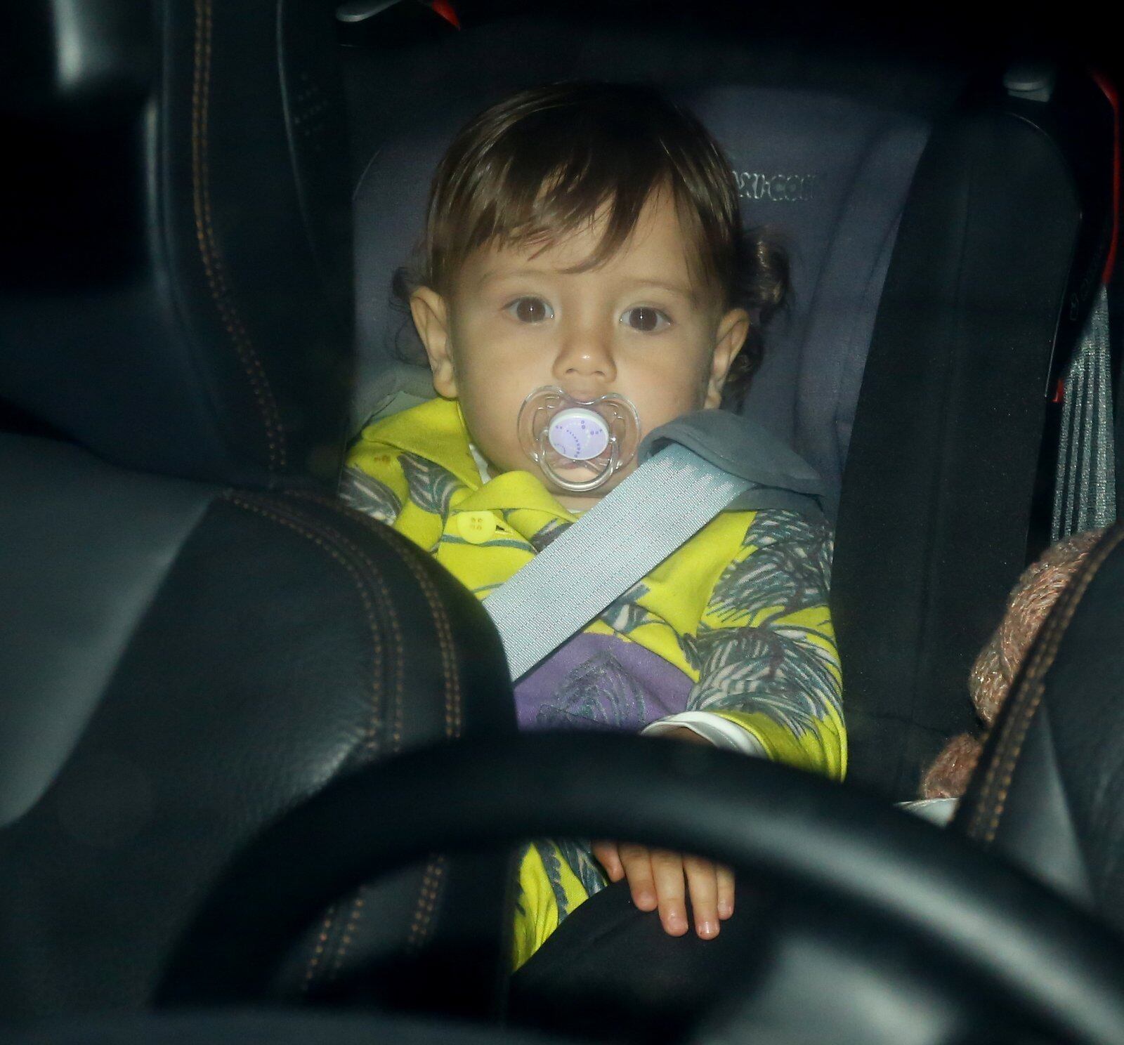 Um dos mais aguardados pelos paparazzi era o pequeno Dom, filho de Piovani e Scooby