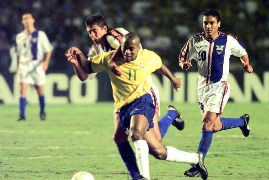 Brasil 3 x 2 Equador - 26/04/2000 - Pelas eliminatórias da Copa do Mundo de 2002, o Brasil sofreu com os equatorianos, mas venceu no Morumbi