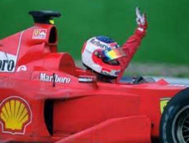 Muita gente só valoriza quem é campeão, mas como não elogiar e prestigiar o ex-piloto, que por duas vezes foi vice-campeão mundial (2002 e 2004).