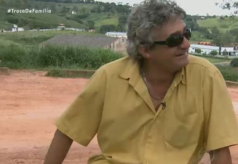 O que Ariston ainda não sabia era que
Graciana havia tido um surto psicótico breve, ou seja, um transtorno que se expõe
a um estresse extremo. Assim que a produção avisou ao marido, Ariston caiu no
choro.



— Eu sabia que a minha preta não iria
aguentar ficar longe. Tadinha da minha pretinha. Desculpa o choro!


+ Veja a íntegra do Troca de Família no r7.com/play
