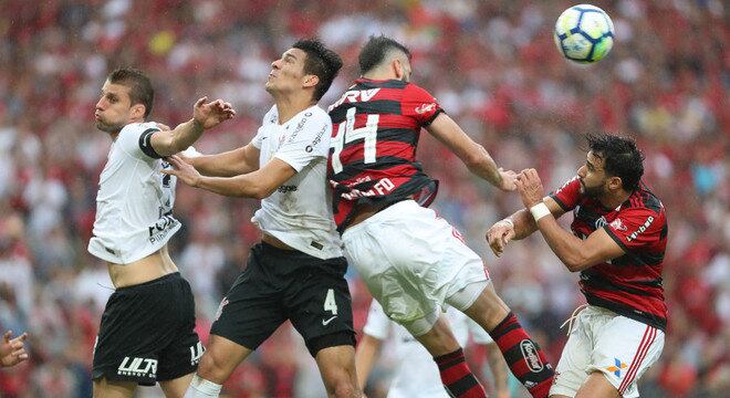 Na batalha do Rio, Flamengo 0 X 0 Corinthians