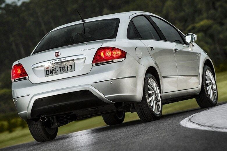 O modelo foi lançado em 2008 para disputar a categoria de médios, com plataforma alongada do Punto. A proposta era até interessante, mas o Linea nunca conseguiu rivalizar com clássicos da categoria, como Civic e Corolla