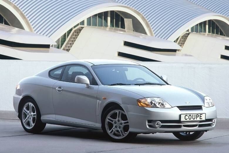 Com motor V6 de 167 cavalos, o Hyundai Coupe está longe da potência de um Lamborghini, mas garante boas doses de diversão ao volante