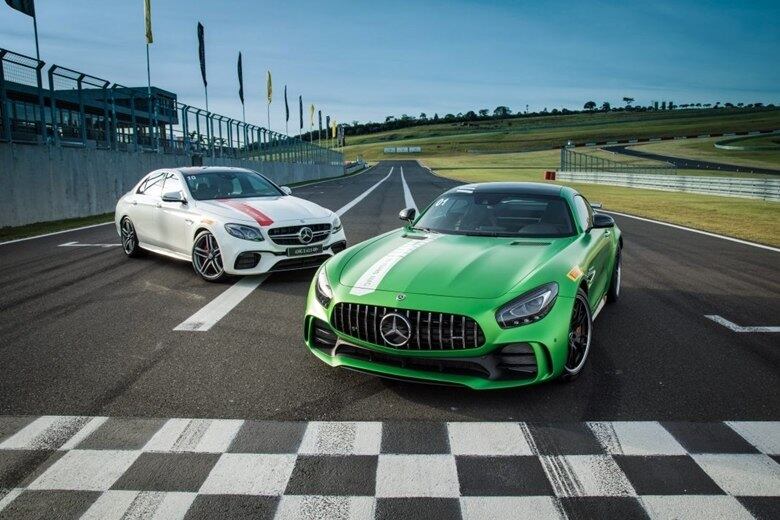 Mercedes-AMG E 63 S 4Matic+ e AMG GT R custam R$ 699 mil e R$ 1,2 milhão, respectivamente