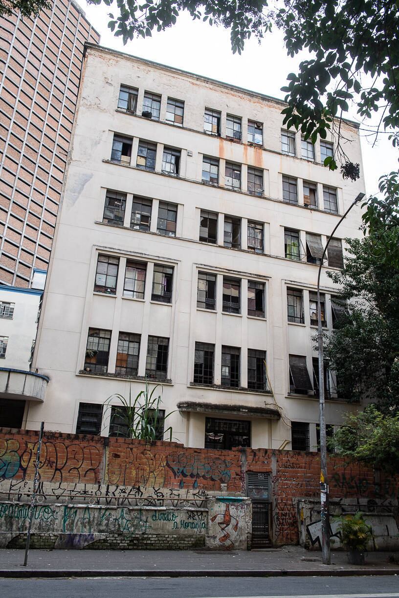 São Paulo, SP - 12.07.2022 - Invasão FLM ( Frente de Luta por Moradia) Prédio do antigo INSS invadido por desabrigados da cidade. Foto Edu Garcia/R7 