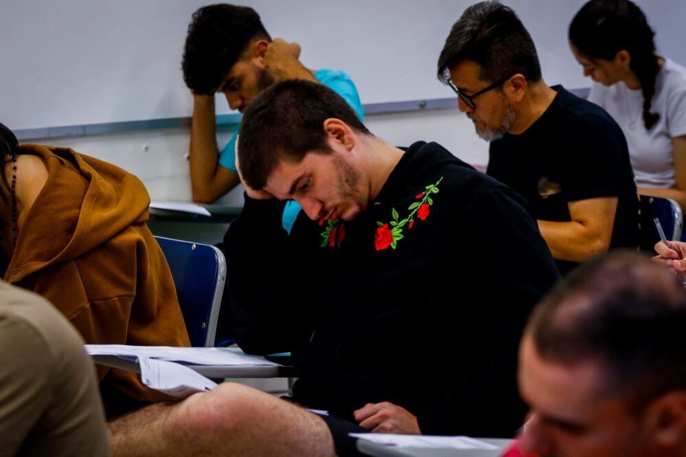 Fuvest 2024: candidatos fazem o primeiro dia da segunda fase neste domingo (17)