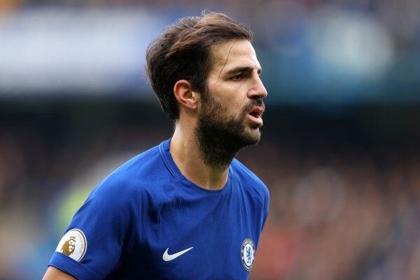 O Campeonato Inglês é conhecido por ser uma das ligas mais globalizadas do mundo. Nesta temporada, a competição conta com 290 atletas de 56 países diferentes, além da nação local. O diário britânico Daily Mail fez soma e apontou os países com maior número de atletas na Premier League. Confira os principais deles:
No topo da lista está a Espanha, do meio-campista Cesc Fàbregas, do Chelsea. São, ao todo, 31 espanhóis na competição. Entre eles, além de Fàbregas, estão nomes como Pedro Rodríguez, Juan Mata, De Gea e David Silva